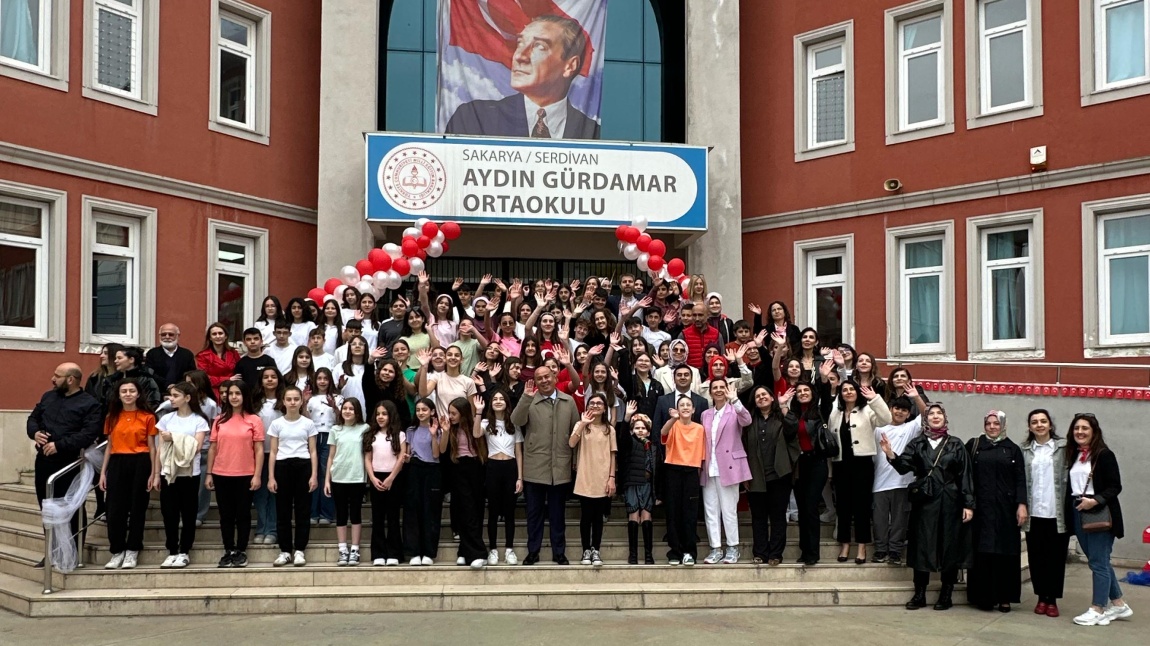 23 Nisan Ulusal Egemenlik ve Çocuk Bayramımız Okulumuzda Büyük Coşkuyla Kutlandı.