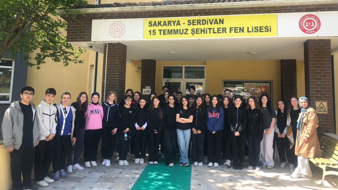 Okulumuz 8. Sınıf Öğrencileri İlçemizde Bulunan 15 Temmuz Fen Lisesine Ziyaret Gerçekleştirmiştir.